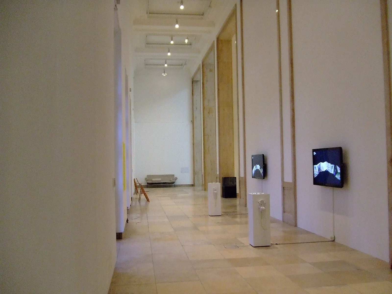 Move Exhibition - Media Koisks (4 of 6)