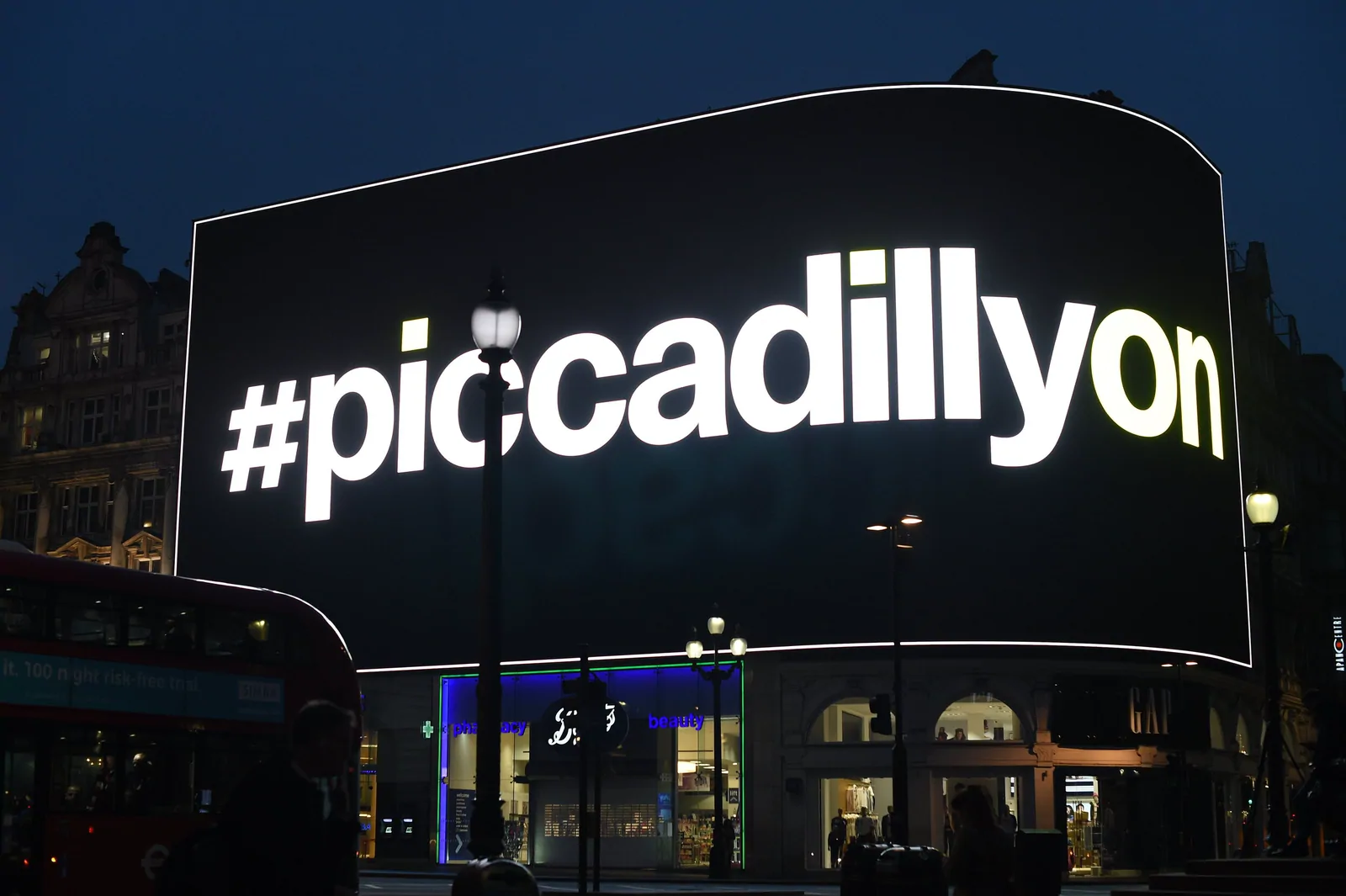 Landsec Piccadilly - Generative Campaign (8 of 15)
