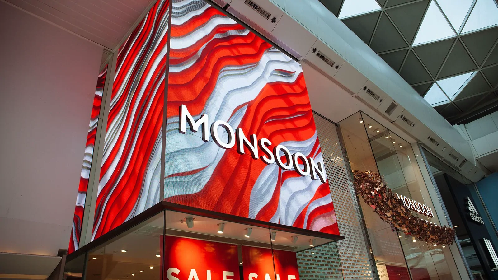 Monsoon - Real-time signage (4 of 4)